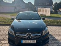 Gebraucht Mercedes A200 136 PS (100 kW) 2015 Schwarz Limousine