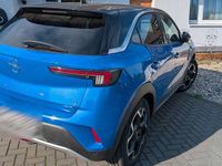 Gebraucht Opel Mokka-e Ultimate 100 kW (136 PS) 2022 Blau SUV