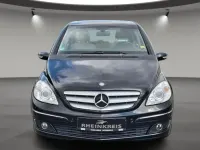 Gebraucht Mercedes E200 193 PS (141 kW) 2007 Schwarz Limousine