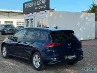 Gebraucht VW Golf VIII Life 131 PS (96 kW) 2023 Atlantic blue metallic Limousine