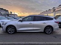 Neu Ford Focus ST-Line X 155 PS (114 kW) 2025 Moondust silver metallic Kombi
