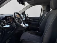 Gebraucht Mercedes V300 Style 174 PS (127 kW) 2025 Blau Van / Kleinbus