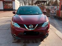 Gebraucht Nissan Qashqai 131 PS (96 kW) 2016 Rot SUV