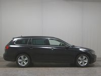 Gebraucht VW Passat Elegance 200 PS (147 kW) 2022 Schwarz Kombi