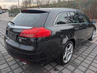 Gebraucht Opel Insignia Sport 194 PS (142 kW) 2012 Schwarz Kombi