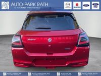 Gebraucht Suzuki Swift Comfort 82 PS (60 kW) 2024 Burning red pearl metallic (rot) Kleinwagen