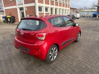 Gebraucht Hyundai i10 Edition 67 PS (49 kW) 2014 Rot Kleinwagen