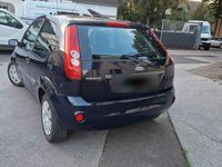 Gebraucht Ford Fiesta 60 PS (44 kW) 2007 Blau Kleinwagen