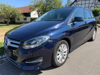 Gebraucht Mercedes B180 109 PS (80 kW) 2017 Blau Kleinwagen