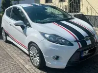 Gebraucht Ford Fiesta Titanium 82 PS (60 kW) 2011 Weiß Kleinwagen