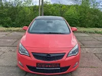 Gebraucht Opel Astra Color Edition 179 PS (131 kW) 2012 Rot Limousine