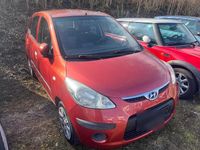 Gebraucht Hyundai i10 78 PS (57 kW) 2009 Rot Kleinwagen