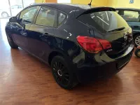 Gebraucht Opel Astra Selection 87 PS (63 kW) 2011 Blau Limousine