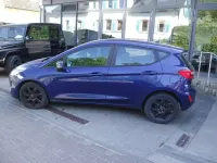 Gebraucht Ford Fiesta Trend 101 PS (74 kW) 2017 Indicblau metallic Kleinwagen