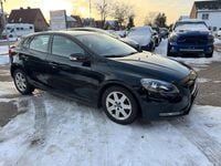 Gebraucht Volvo V40 120 PS (88 kW) 2017 Onyx black Limousine