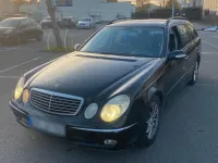 Gebraucht Mercedes E270 177 PS (130 kW) 2003 Schwarz Kombi