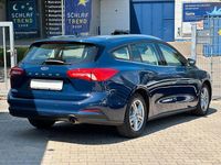 Gebraucht Ford Focus 120 PS (88 kW) 2019 Blau Kombi