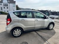 Gebraucht Mercedes A180 116 PS (85 kW) 2011 Silber Van / Kleinbus