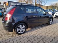 gebraucht Hyundai i30 FIFA WM Edition+1.HAND+61000 km+GARANTIE