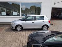 Gebraucht Skoda Fabia Active 75 PS (55 kW) 2014 Silber Limousine
