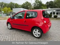 Gebraucht Renault Twingo Authentique 58 PS (42 kW) 2011 Rot Kleinwagen