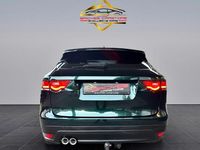 Gebraucht Jaguar F-Pace Prestige 179 PS (131 kW) 2017 British racing green SUV