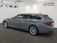 Gebraucht BMW 530e Sport Line 292 PS (214 kW) 2022 Berninagrau bernsteineffekt Kombi