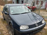 Gebraucht VW Golf IV 75 PS (55 kW) 2002 Blau Kleinwagen