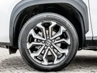 Gebraucht Toyota Yaris Connect Style 116 PS (85 kW) 2023 Schneeweiß Kleinwagen
