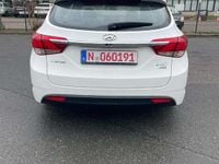 Gebraucht Hyundai i40 136 PS (100 kW) 2012 Weiß Kombi