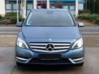 Gebraucht Mercedes B180 122 PS (89 kW) 2012 Grau metalic Van / Kleinbus