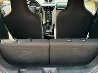 Gebraucht Toyota iQ 68 PS (50 kW) 2011 Schwarz Kleinwagen