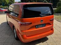 Gebraucht VW Multivan Life 150 PS (110 kW) 2025 Orange Van