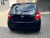 Gebraucht Hyundai i20 Edition 86 PS (63 kW) 2012 Schwarz Kleinwagen