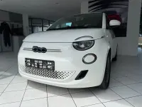 Gebraucht Fiat 500e Icon 86 kW (118 PS) 2022 Weiß Limousine