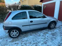 Usata Opel Corsa 75 CV (55 kW) 2002 Argento Utilitaria
