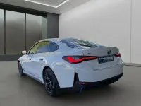 Używany BMW i4 250 kW (340 KM) 2023 Biały Sedan/Limuzyna