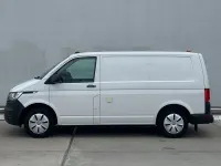 Second-hand VW Transporter 110 CP (80 kW) 2023 Alb Van