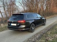Gebraucht VW Passat 190 PS (139 kW) 2015 Braun Kombi