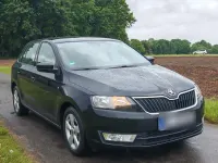 Gebraucht Skoda Rapid Ambition 90 PS (66 kW) 2015 Schwarz Kleinwagen