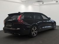 Gebraucht Volvo V60 R-Design 398 PS (292 kW) 2022 Purple (schwarz) Kombi