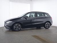 Gebraucht Mercedes B200 Progressive 163 PS (119 kW) 2024 Metalliclack kosmosschwarz Van / Kleinbus