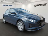 Neu Hyundai i20 Select 79 PS (58 kW) 2025 Grau Limousine