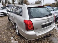 Gebraucht Toyota Avensis Executive 129 PS (94 kW) 2005 Silver metallic Kombi