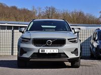 Gebraucht Volvo XC40 129 PS (94 kW) 2024 Grau SUV