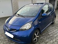 Gebraucht Toyota Aygo 68 PS (50 kW) 2007 Blau Kleinwagen