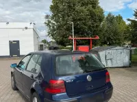 Gebraucht VW Golf IV 75 PS (55 kW) 2001 Blau Kleinwagen