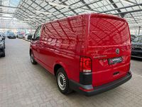 Gebraucht VW T6.1 110 PS (80 kW) 2020 Rot Van