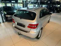 Gebraucht Mercedes B170 116 PS (85 kW) 2009 Silber Van / Kleinbus