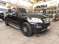 Second-hand Mercedes ML350 272 CP (200 kW) 2010 Negru SUV